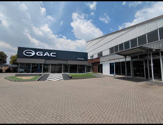 5,599M² OFFICE TO LET IN RANDJESPARK